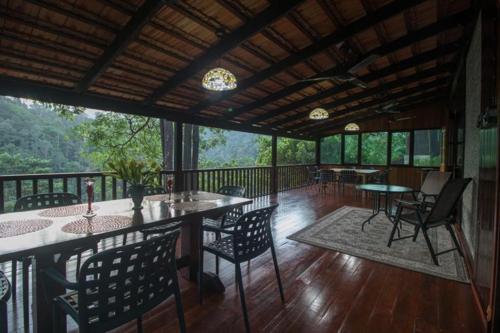 De Serenity - Exclusive Jungle Retreat Seremban Exterior photo